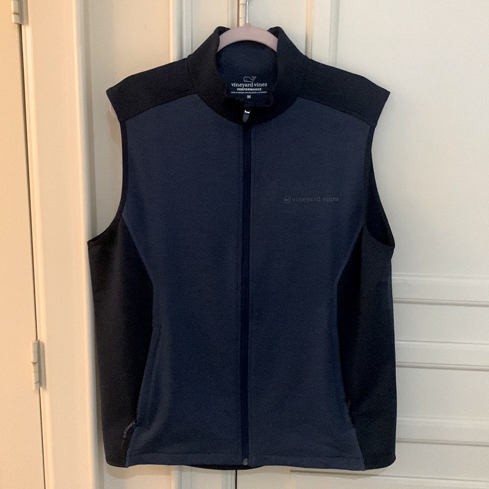 🎈NWOT vineyard vines vest size Medium performance style